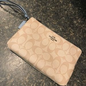 Coach wristlet Large